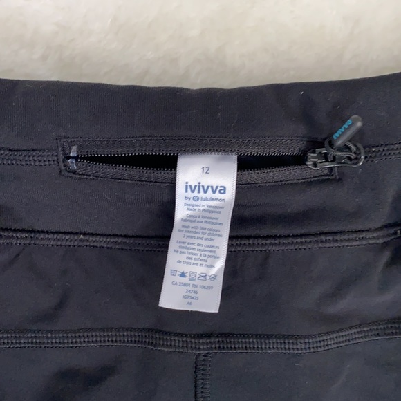 Girls black ivivva speed shorts - Picture 6 of 7